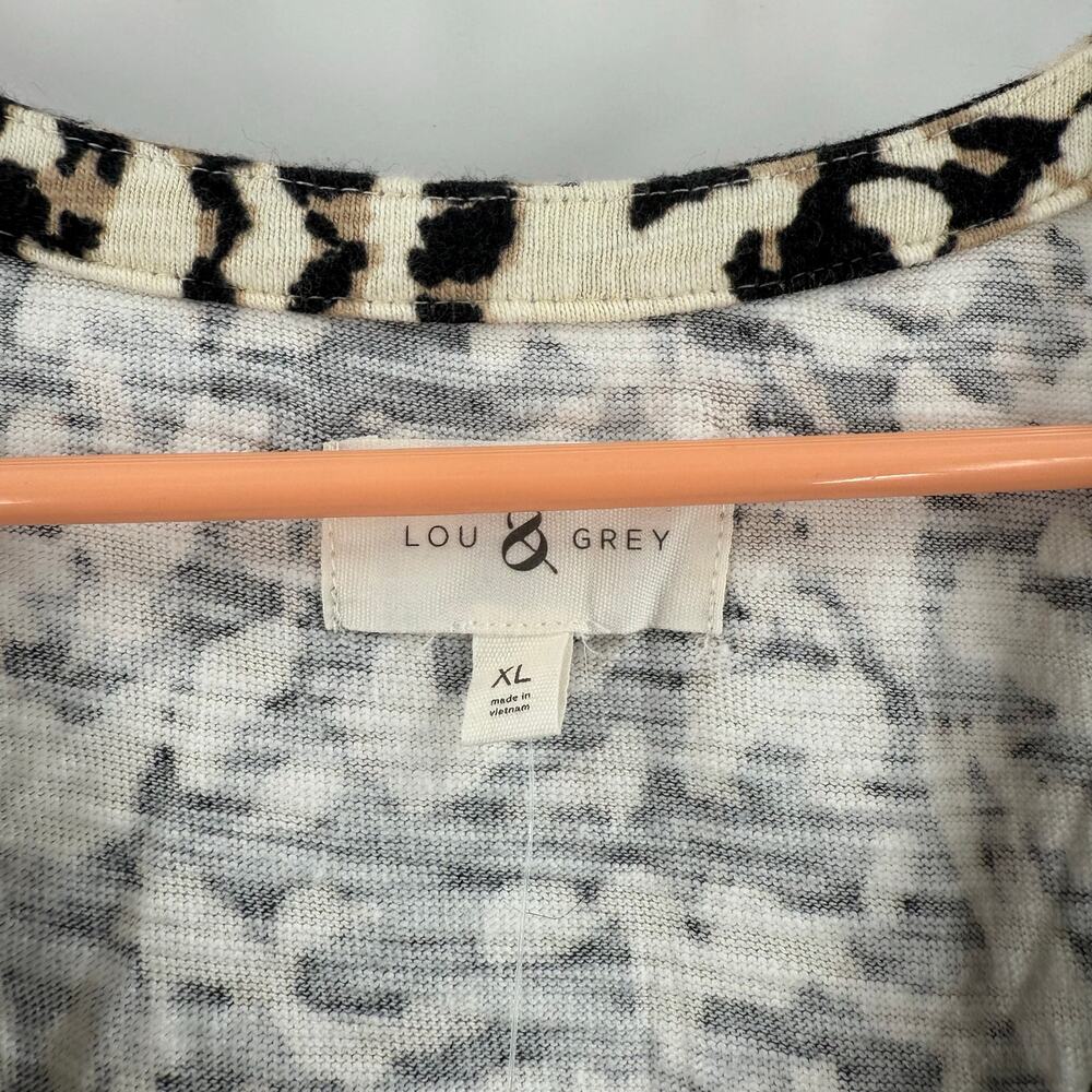 Lou & Grey Black and White Printed Sleeveless Romper - Picture 4 of 11